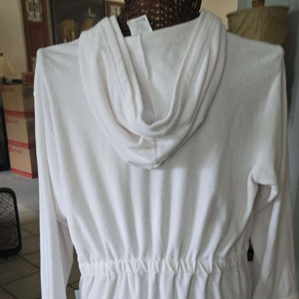 RAPZ White Hooded Terry Robe/Jacket with Drawstring Closure - Picture 11 of 13